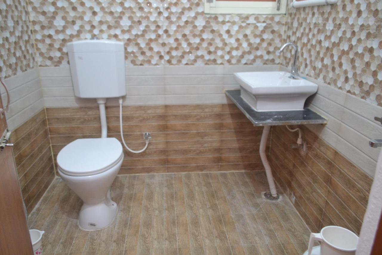 Hotel Golden Palace Kendrapara Экстерьер фото